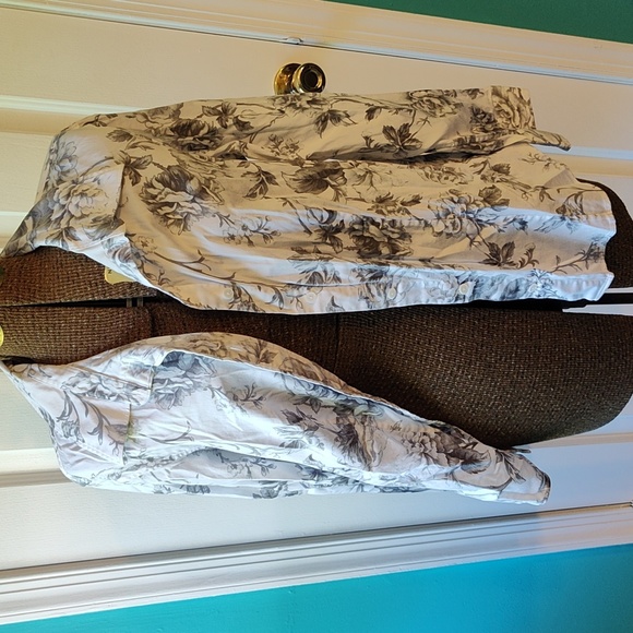 White Button Down with Flower Pattern - Picture 3 of 3